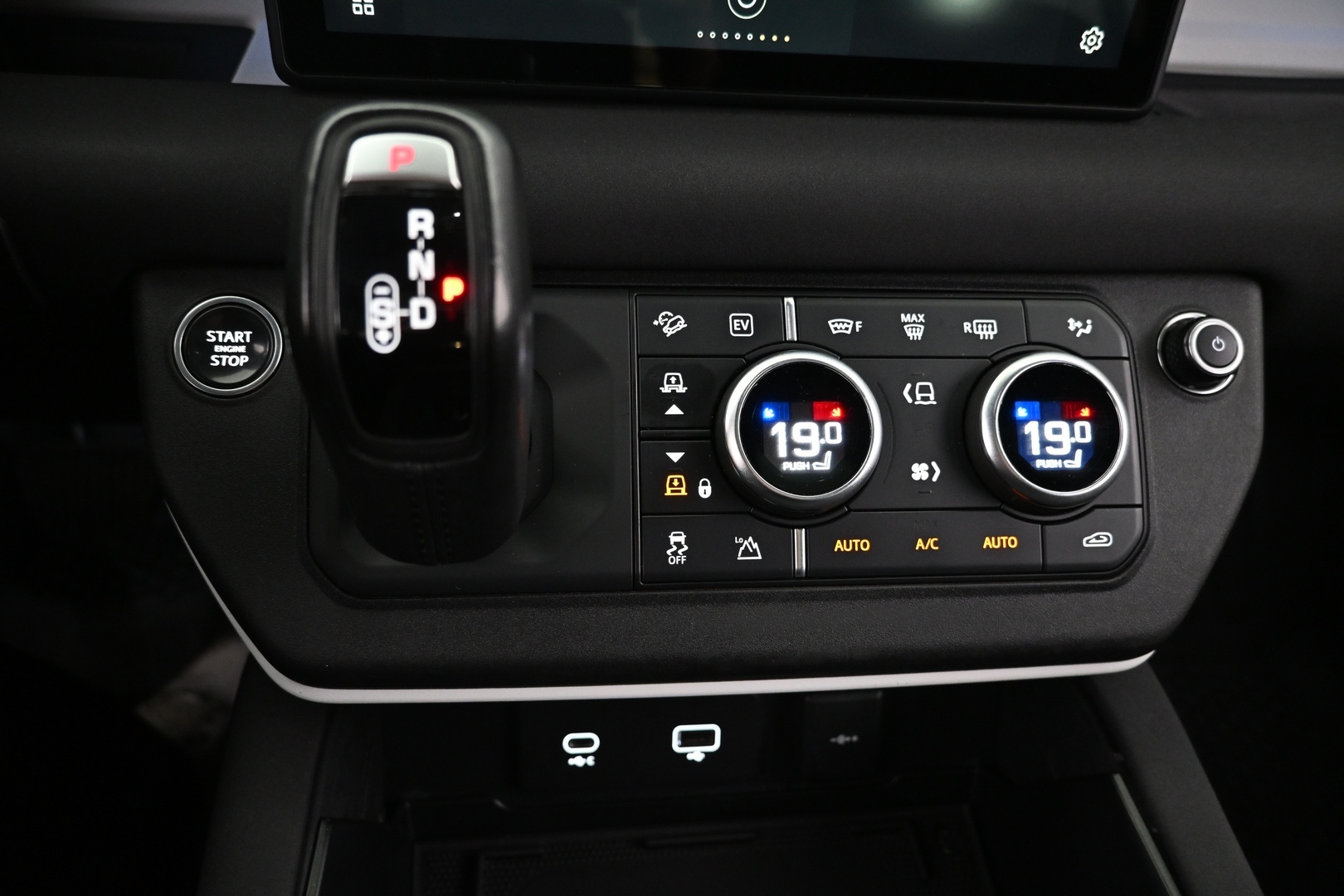 LAND ROVER Defender 2022