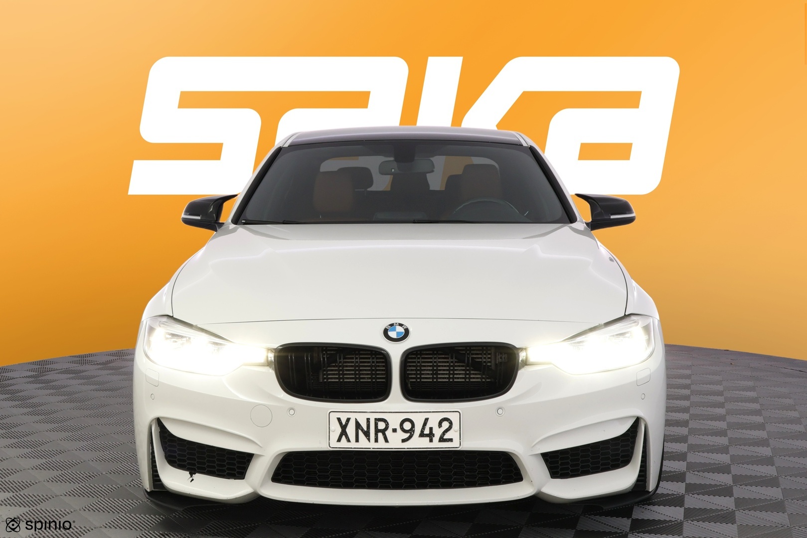 BMW 330 2017
