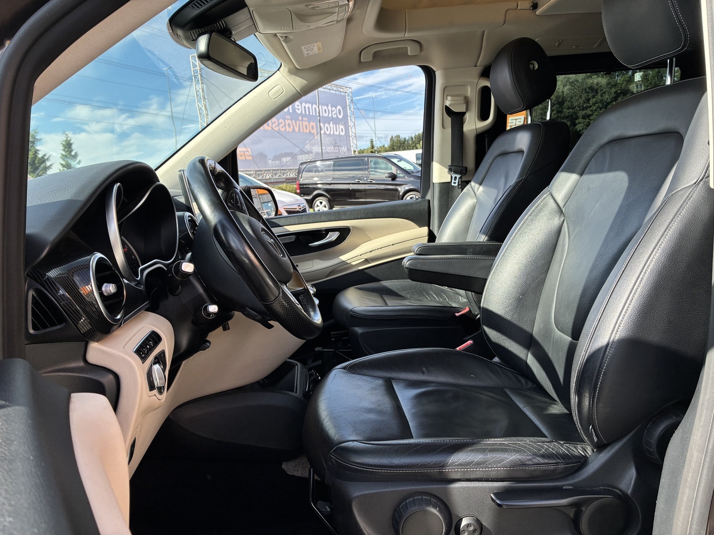 MERCEDES-BENZ V 2016
