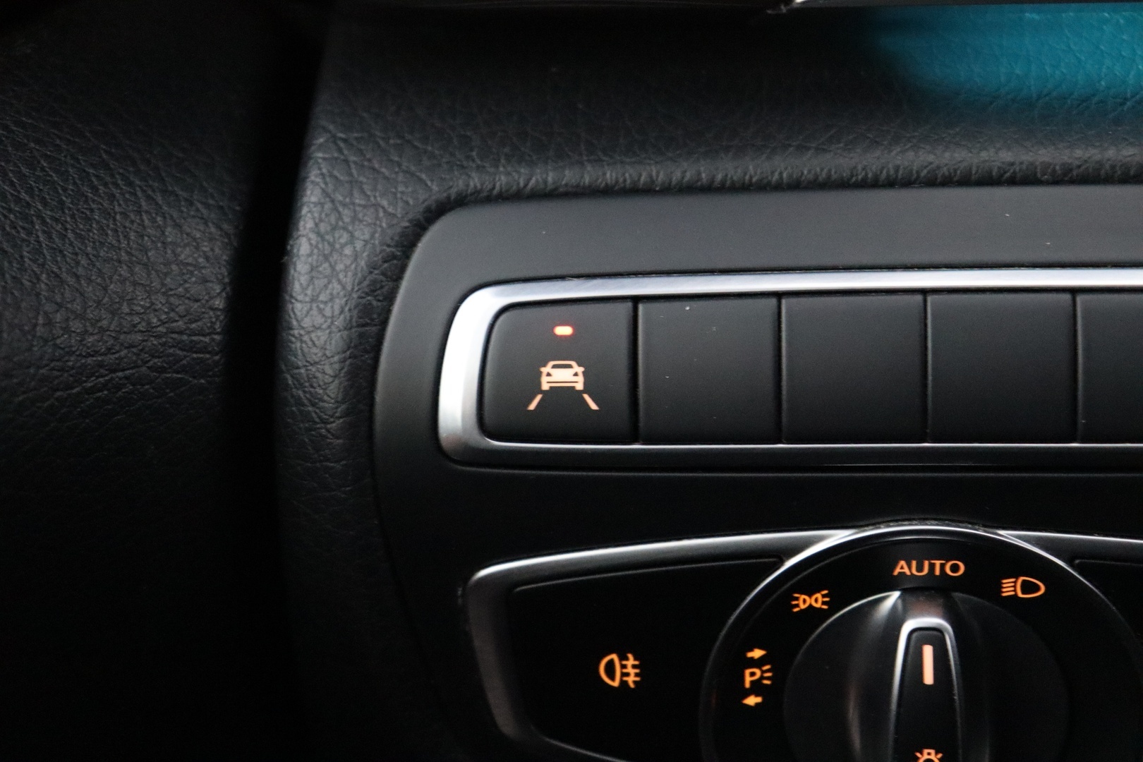 MERCEDES-BENZ EQV 2021