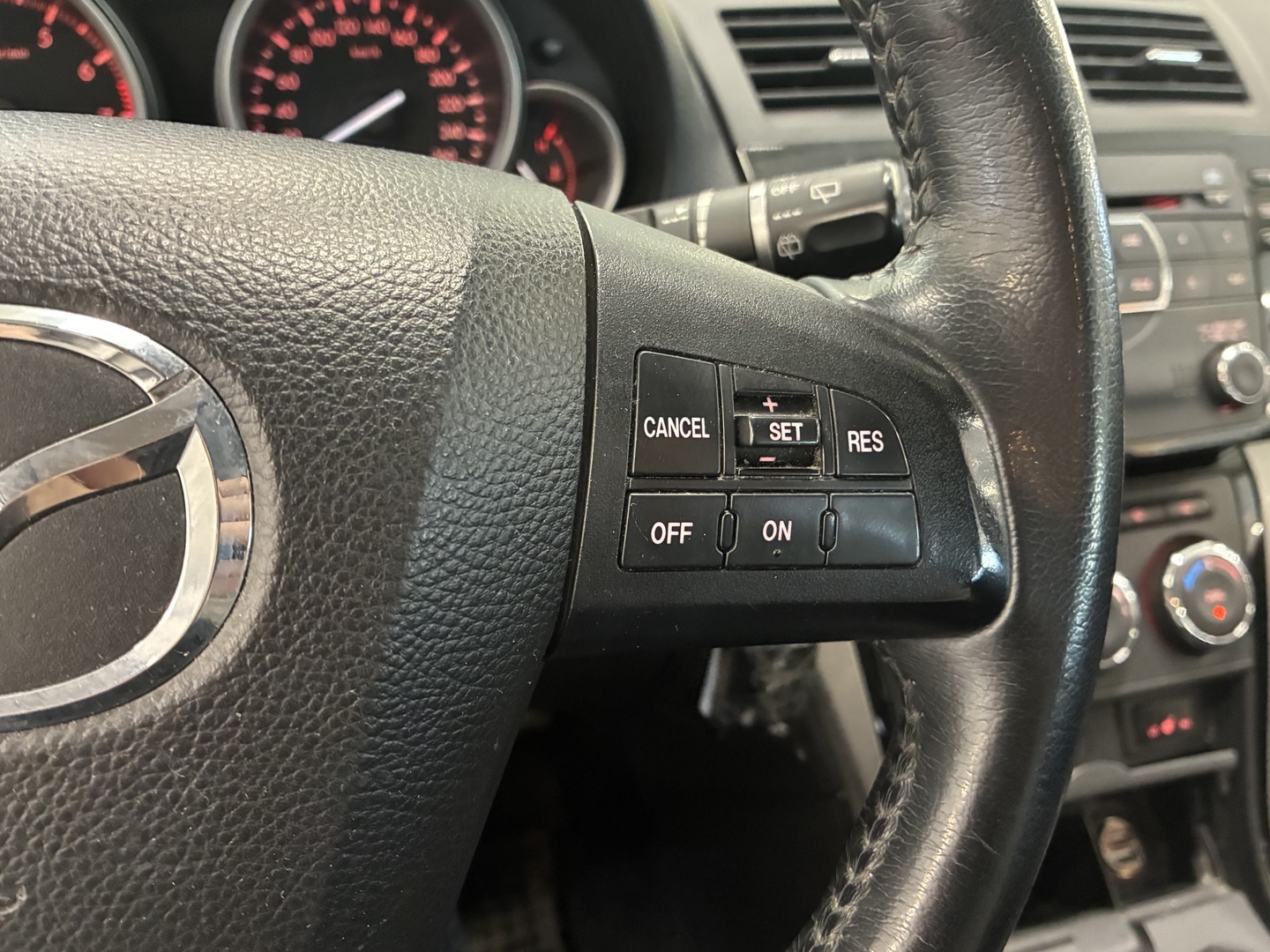 MAZDA 6 2011