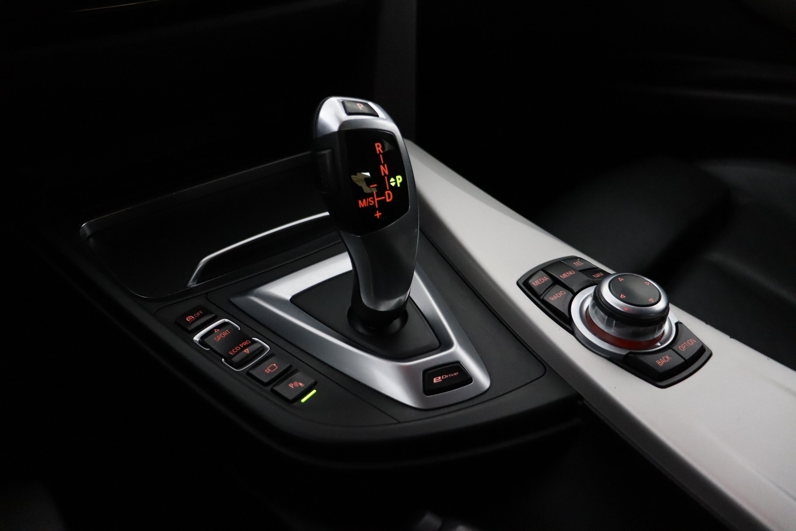 BMW 330 2017