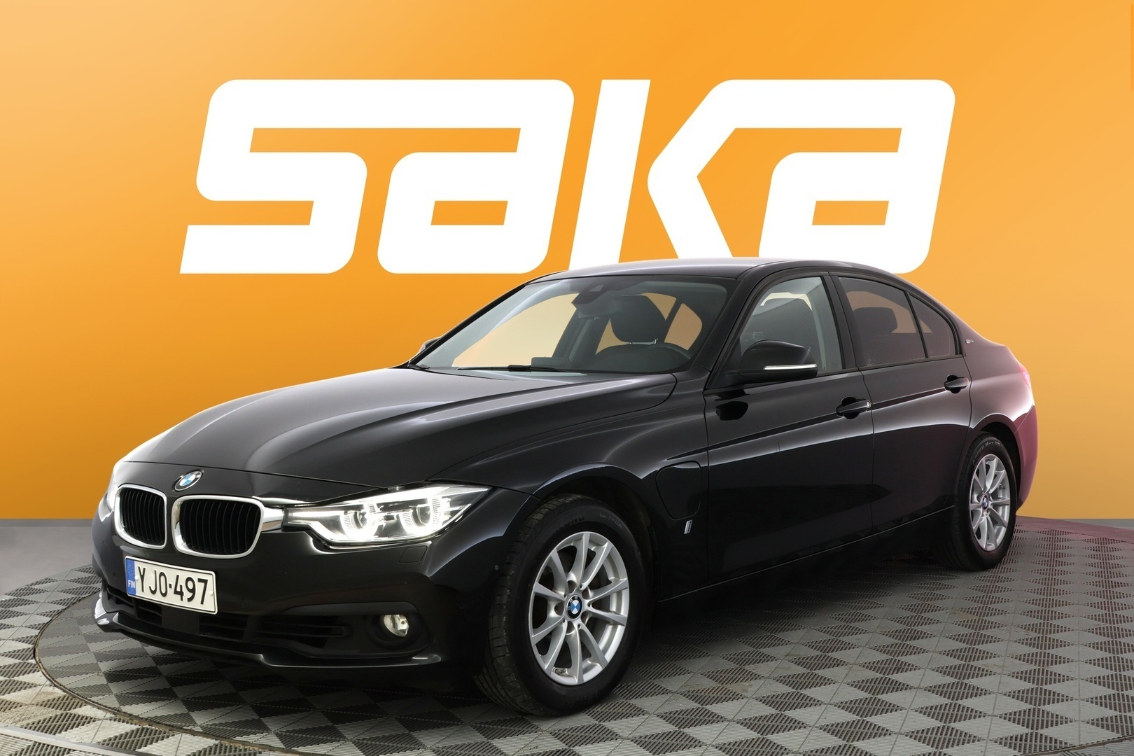 BMW 330 2017