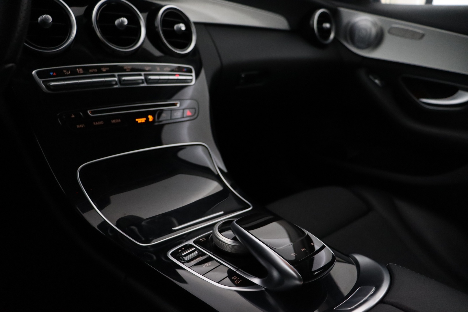 MERCEDES-BENZ C 2017