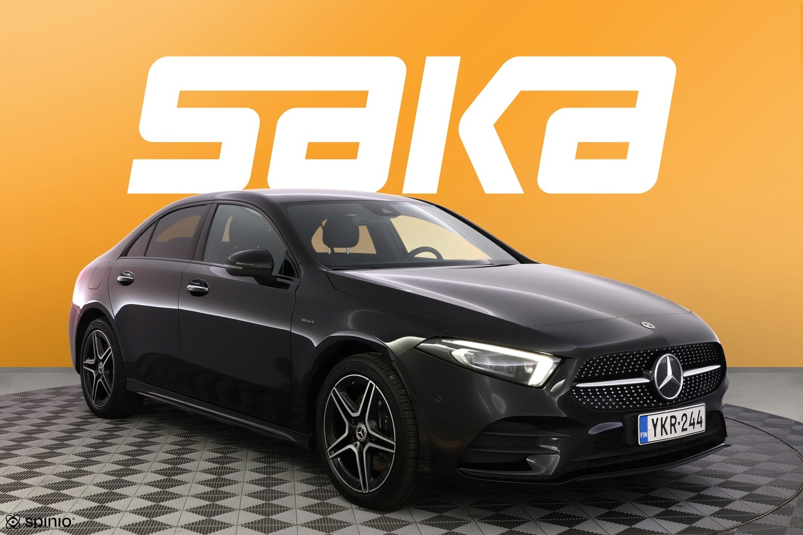 MERCEDES-BENZ A 2021