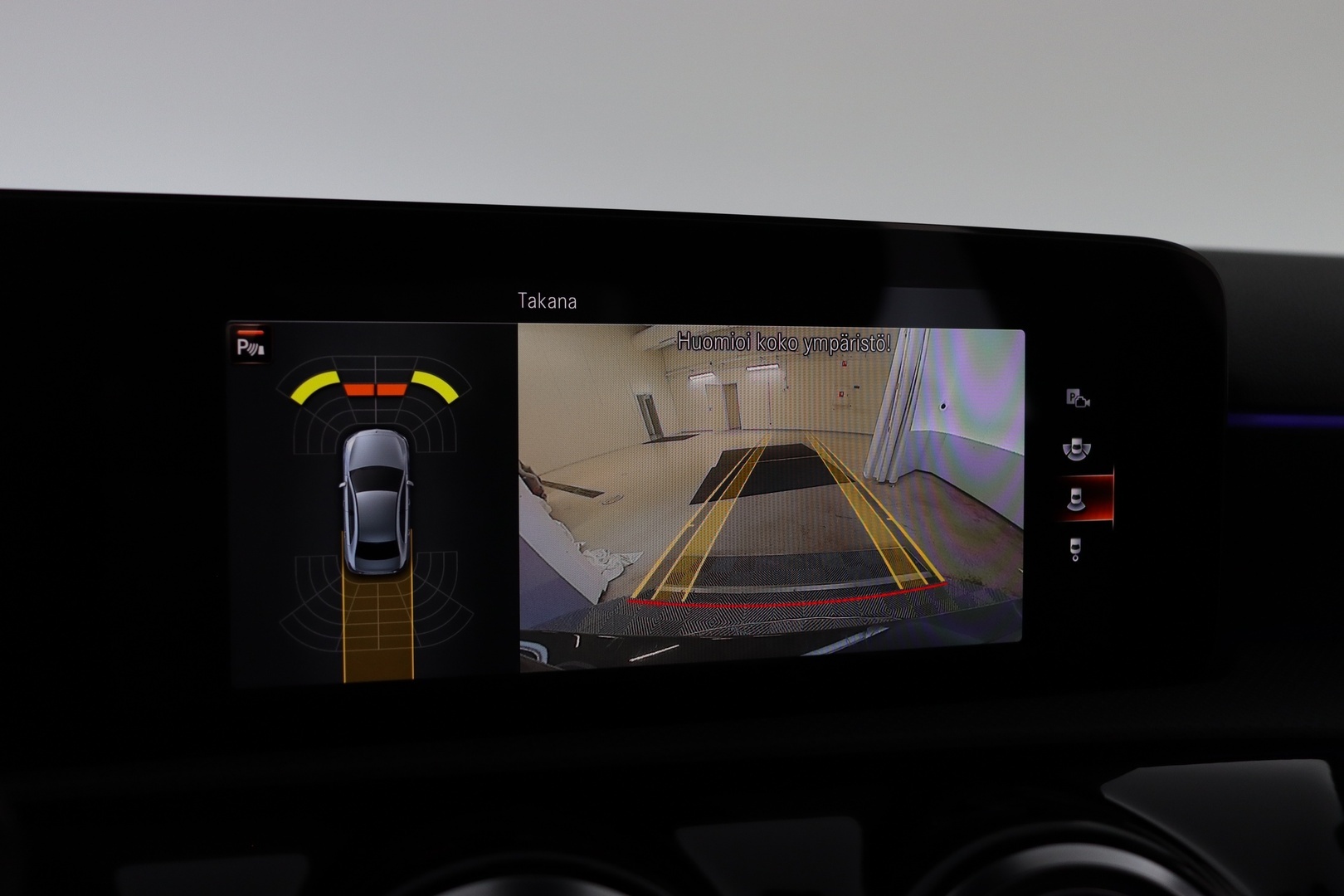 MERCEDES-BENZ A 2021