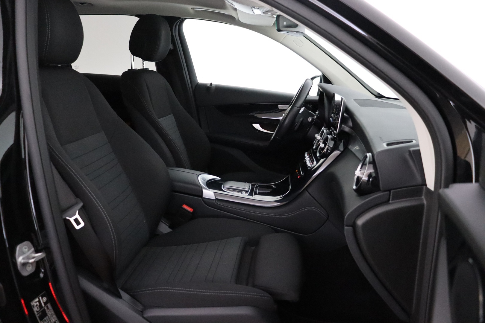 MERCEDES-BENZ GLC 2021