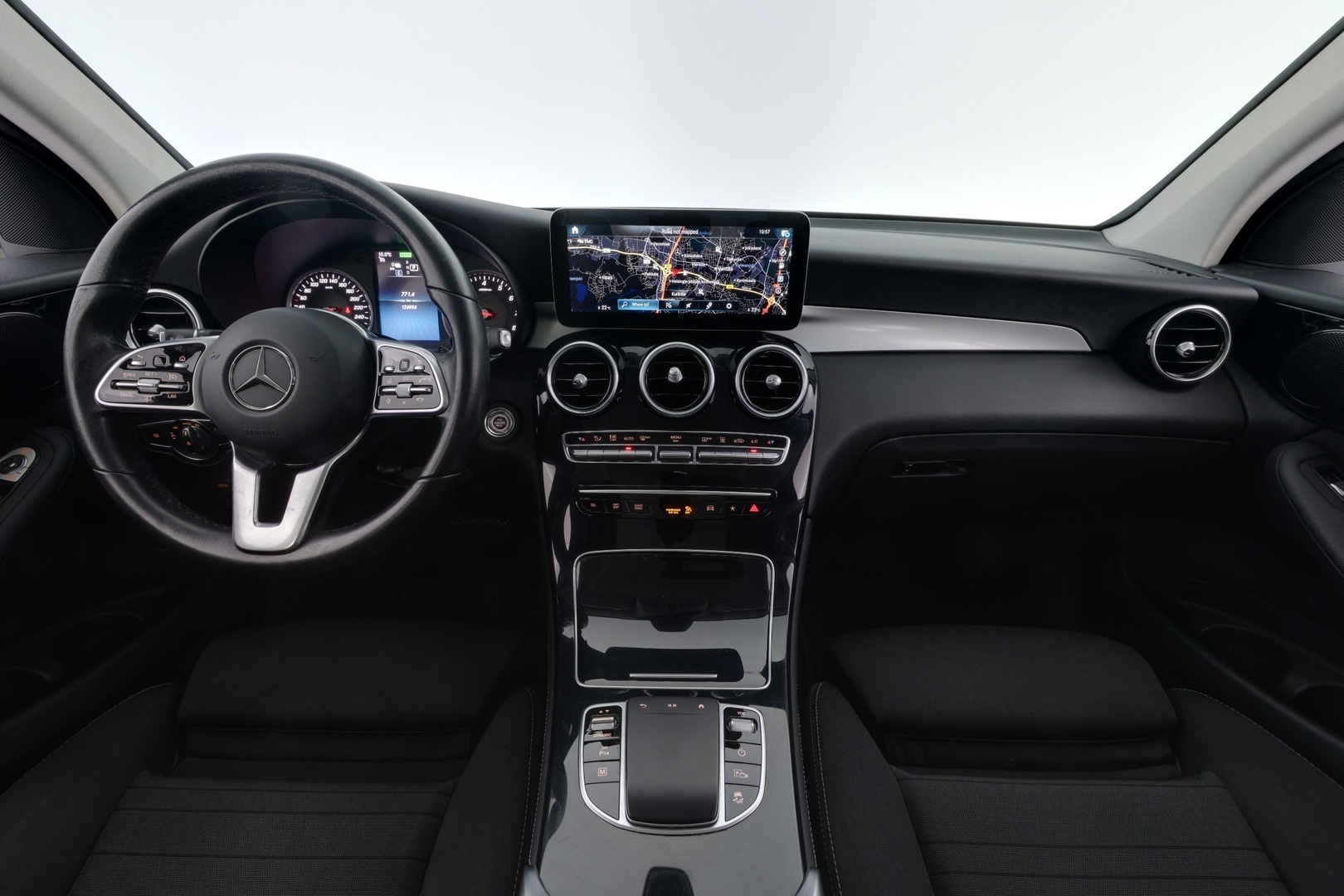 MERCEDES-BENZ GLC 2021