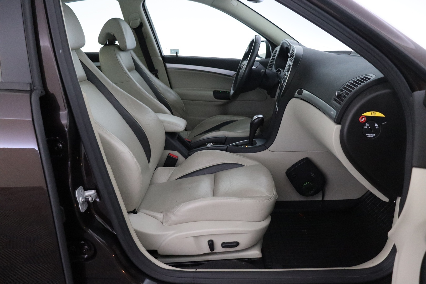 SAAB 9-3 2011