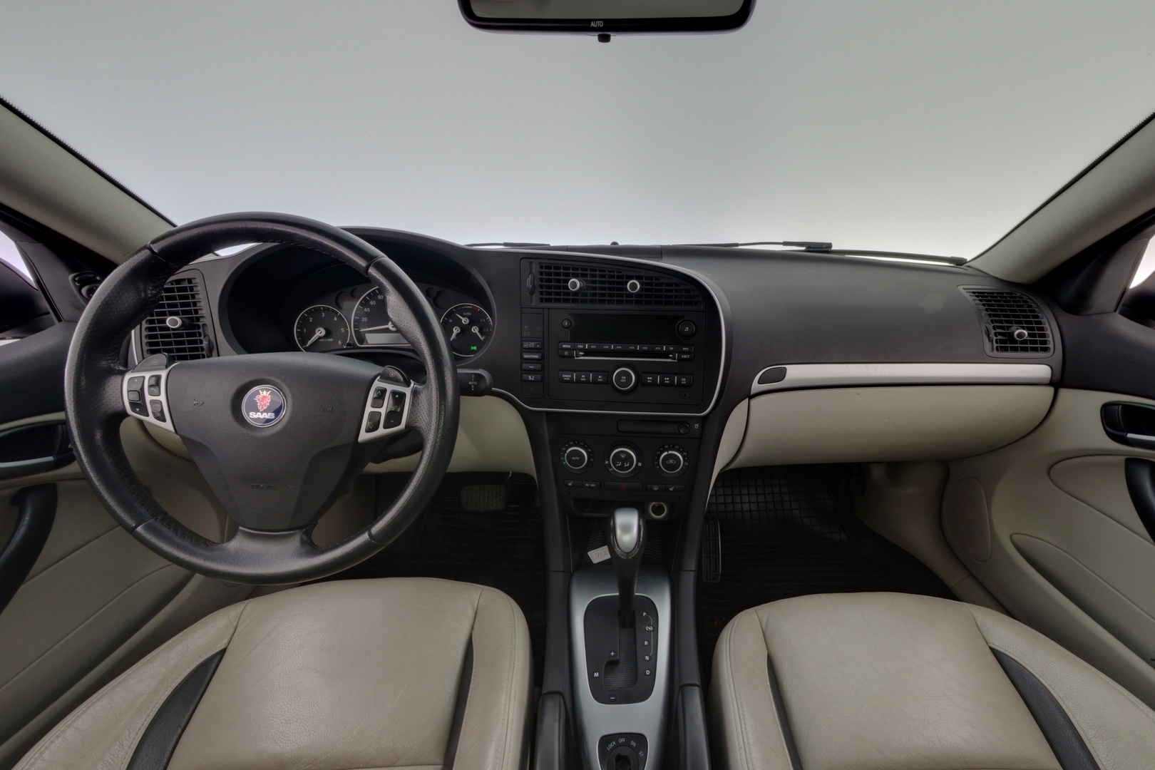 SAAB 9-3 2011