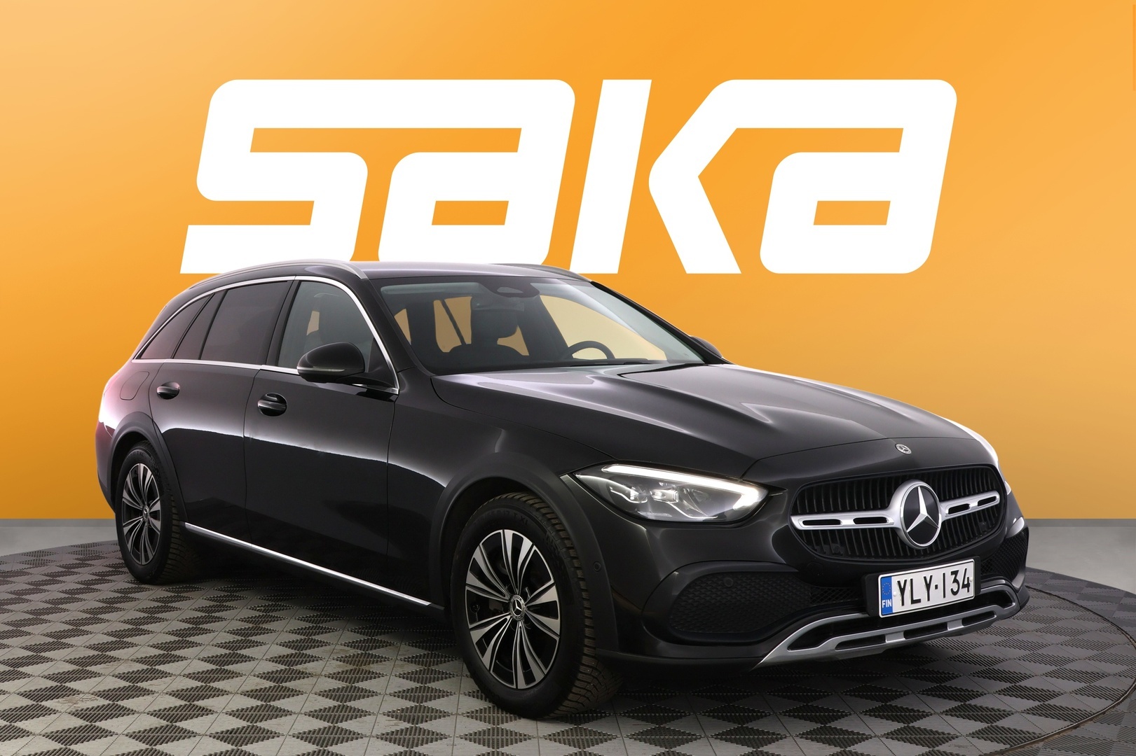 MERCEDES-BENZ C 2023