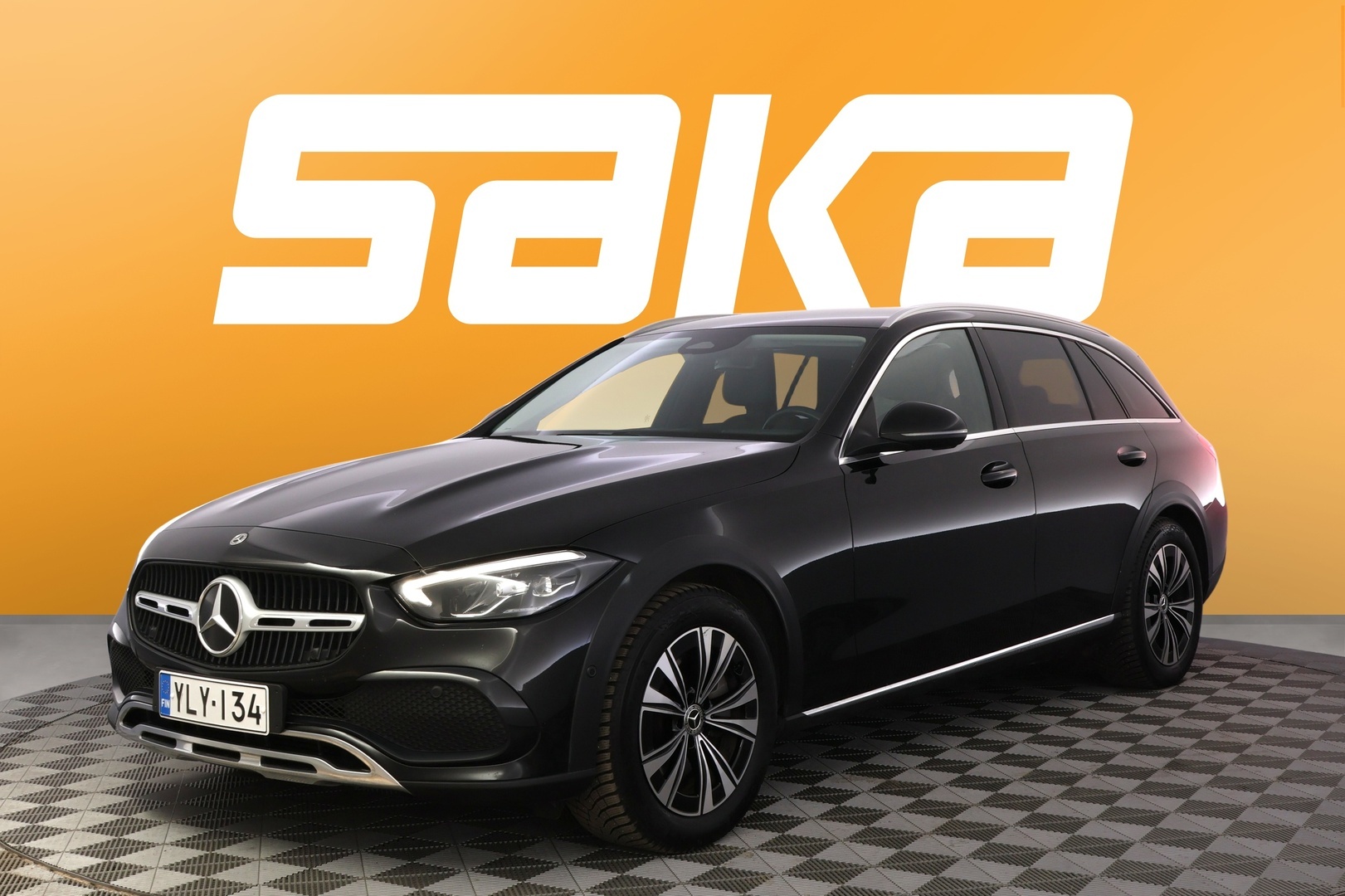 MERCEDES-BENZ C 2023