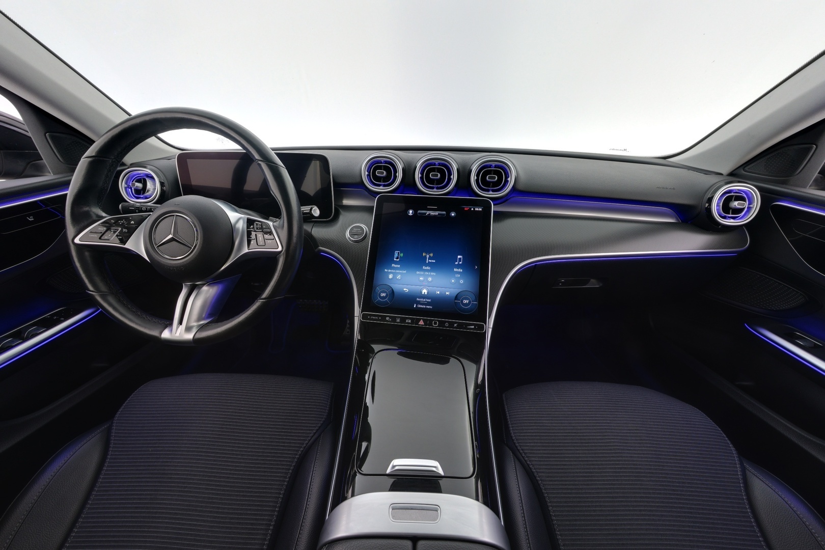 MERCEDES-BENZ C 2023