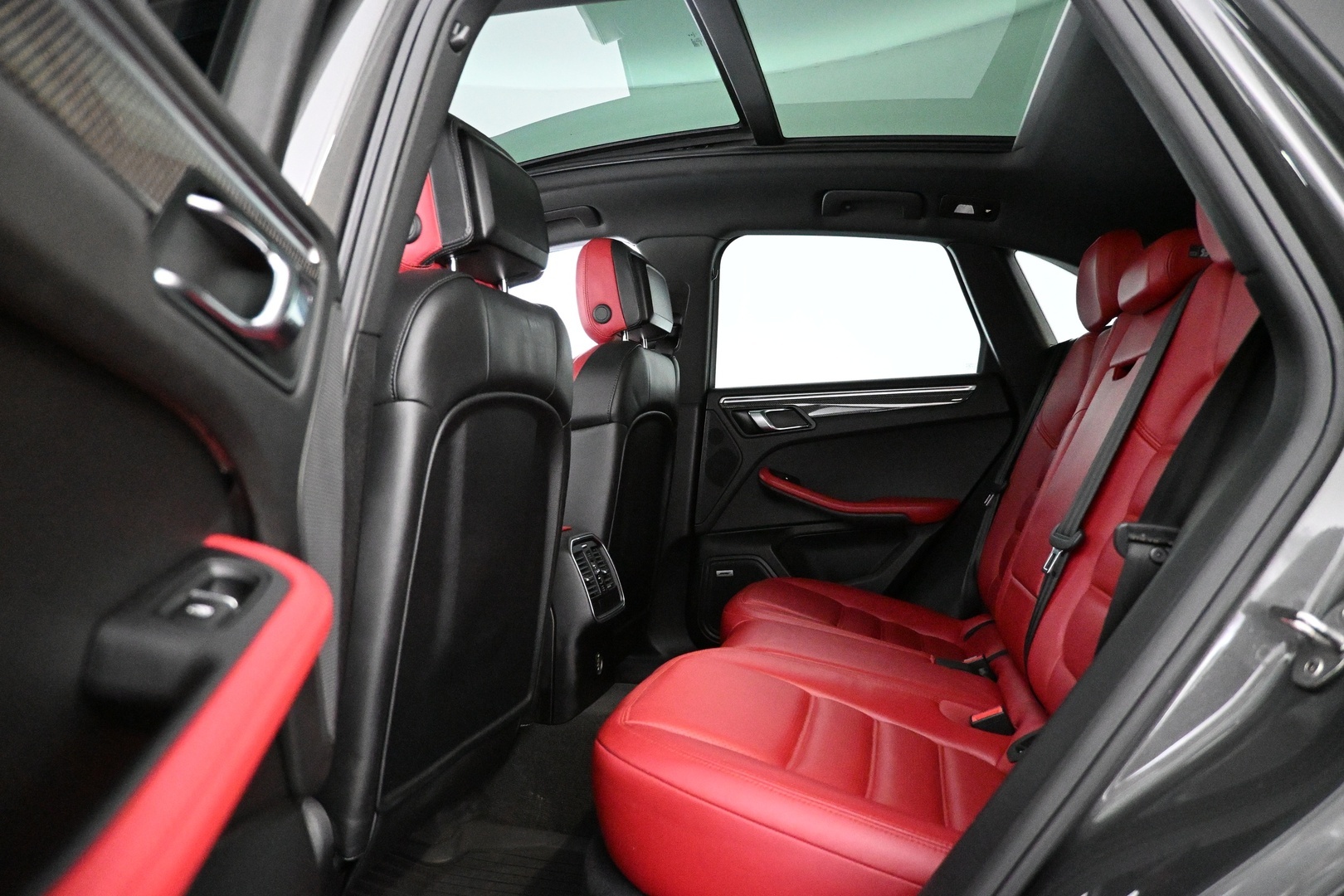 PORSCHE Macan 2018