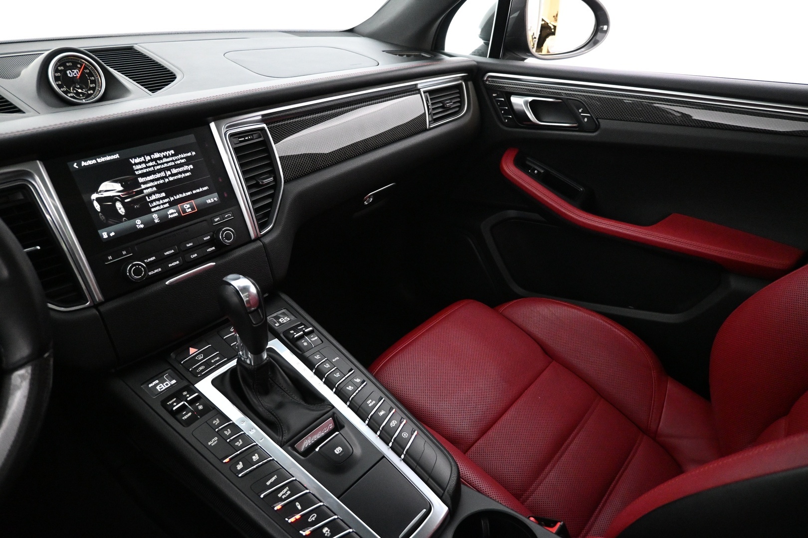 PORSCHE Macan 2018