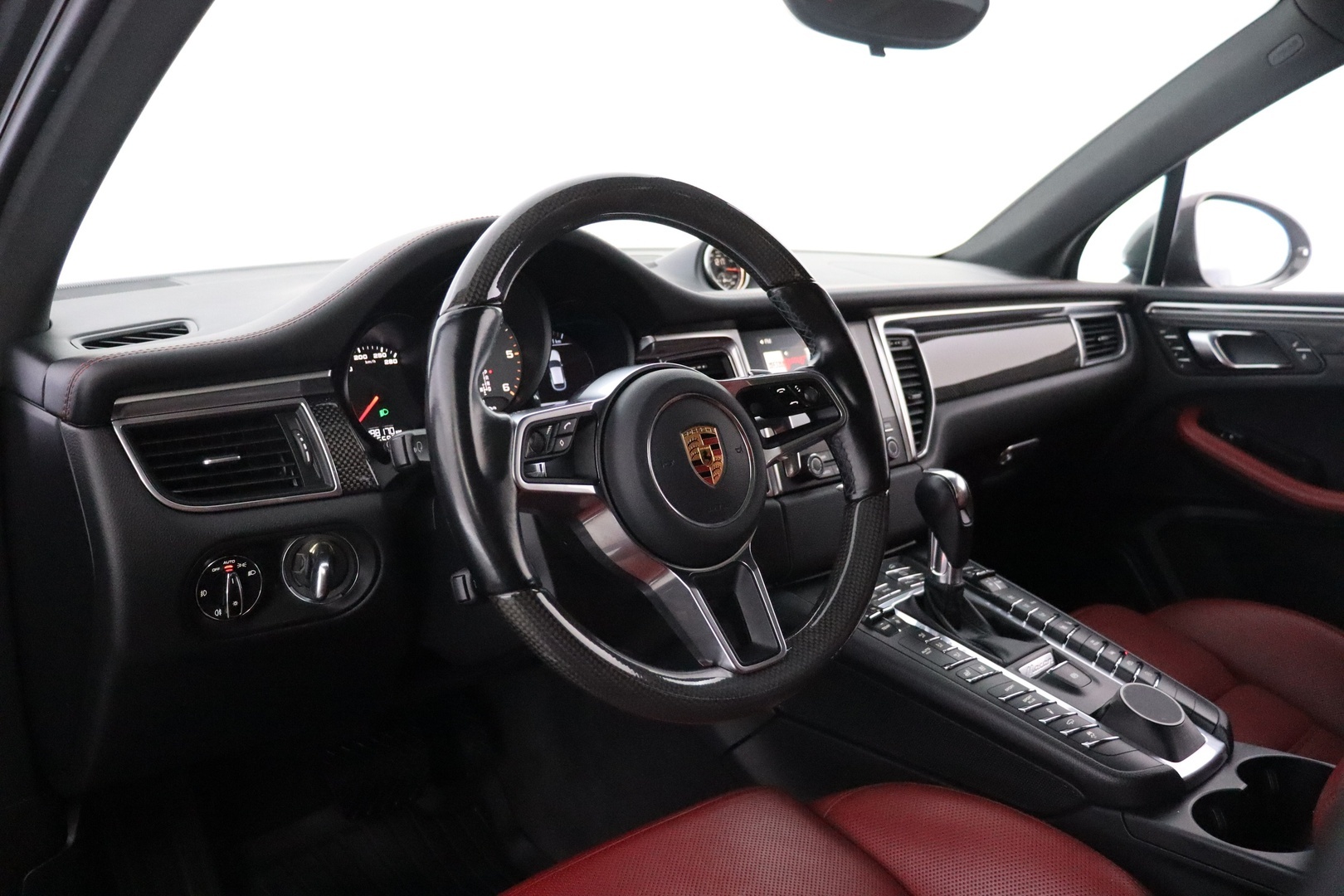 PORSCHE Macan 2018