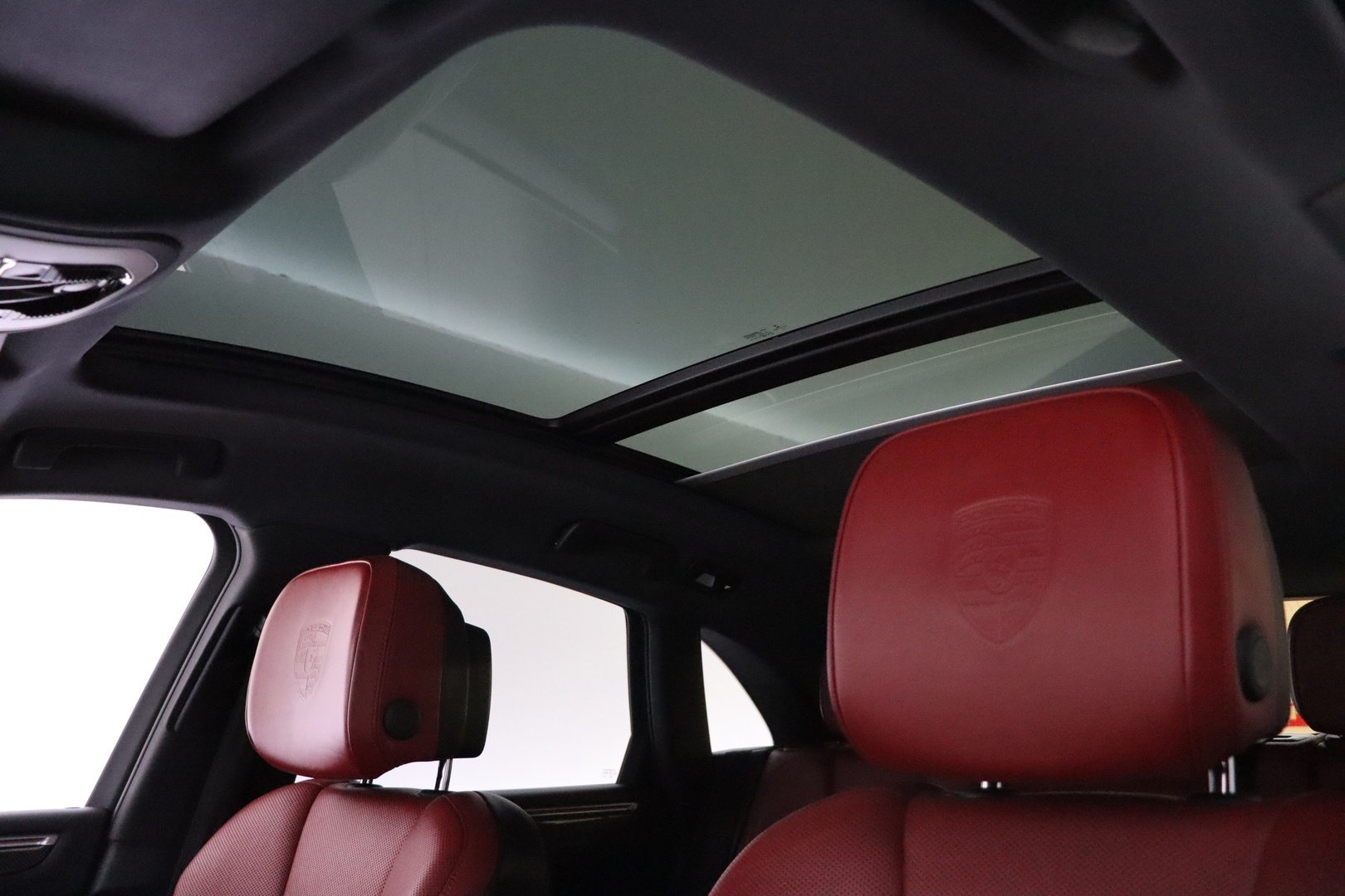 PORSCHE Macan 2018