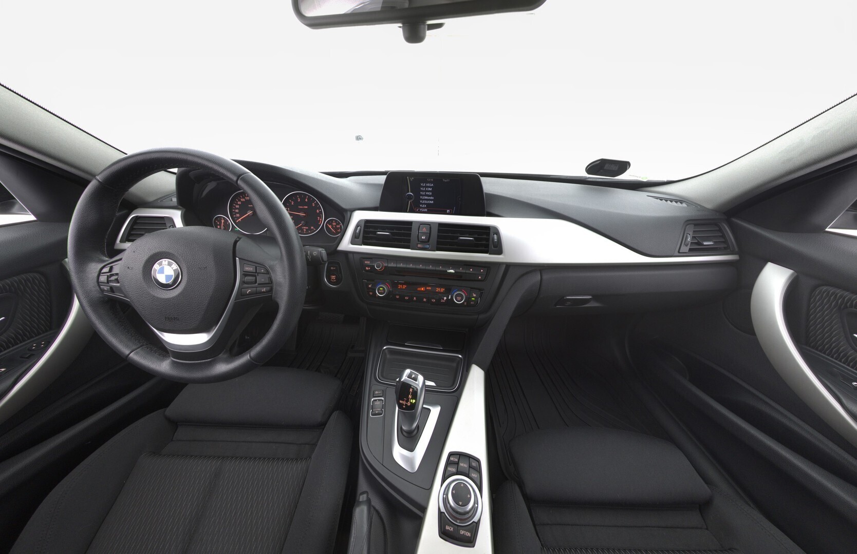BMW 320 2013