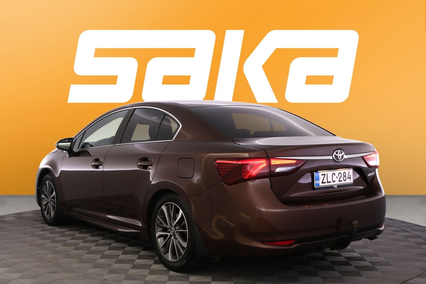 TOYOTA Avensis 2016