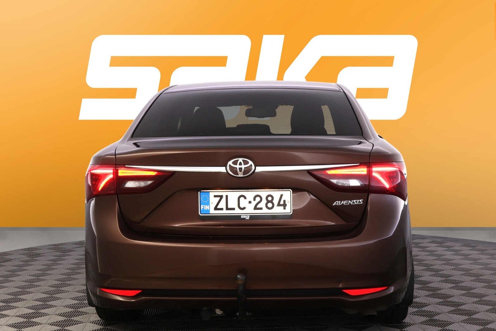 TOYOTA Avensis 2016