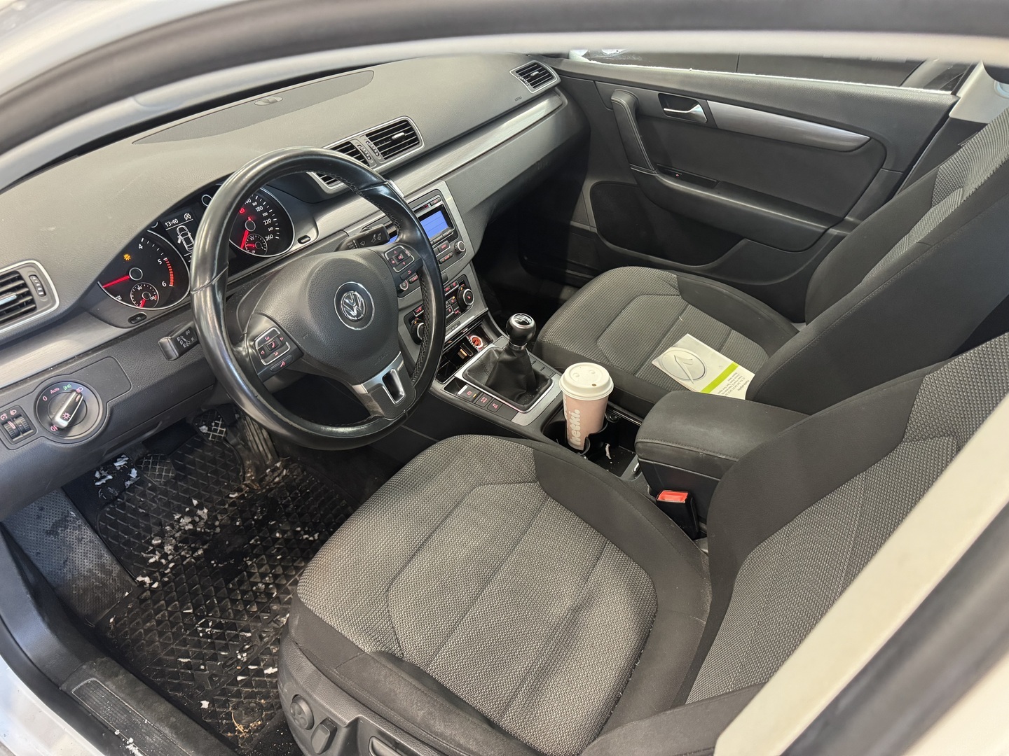 VOLKSWAGEN Passat 2012