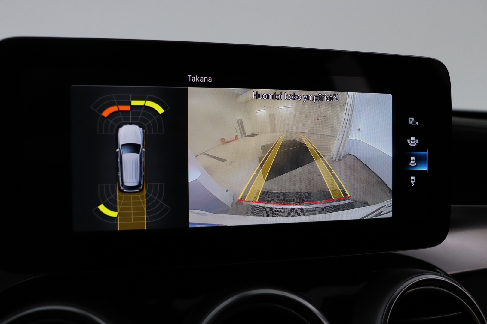 MERCEDES-BENZ GLC 2022