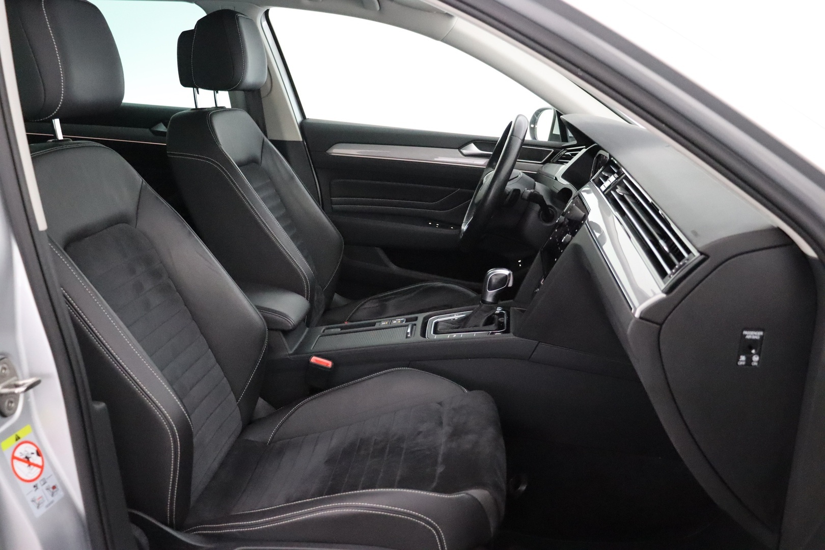 VOLKSWAGEN Passat 2021