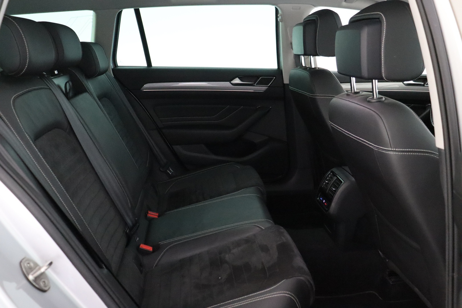 VOLKSWAGEN Passat 2021