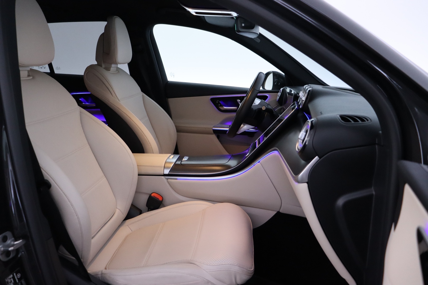 MERCEDES-BENZ GLC 2024