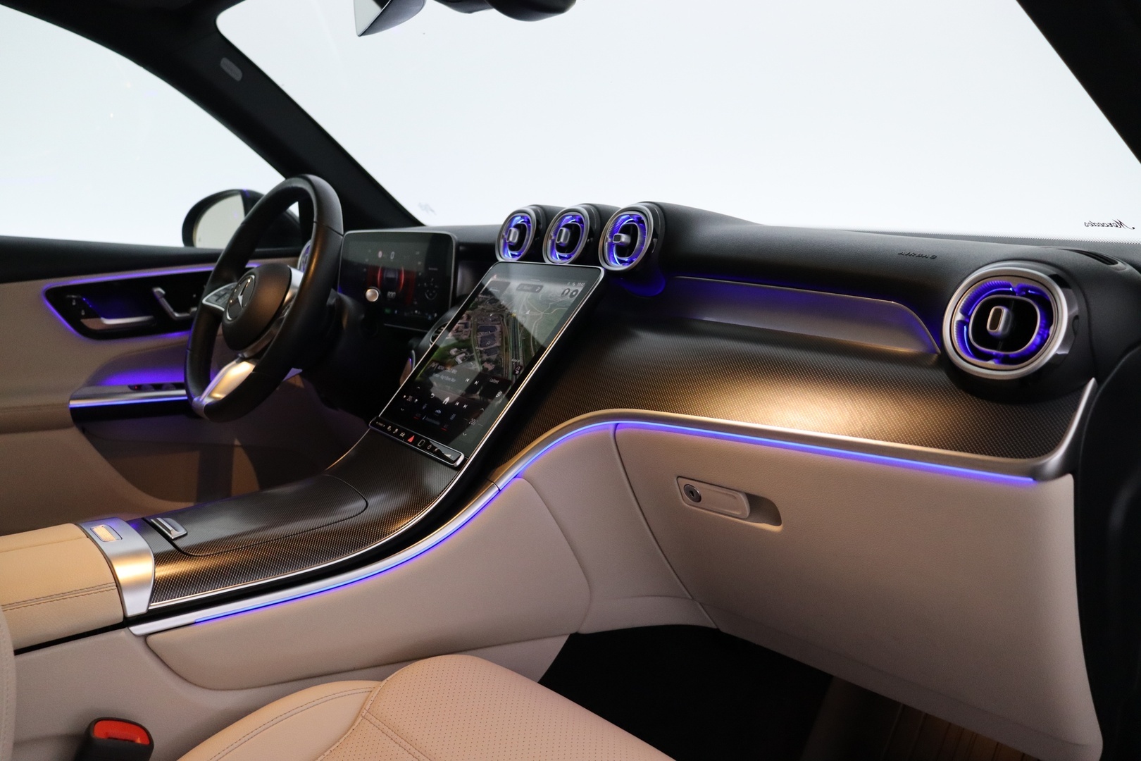 MERCEDES-BENZ GLC 2024