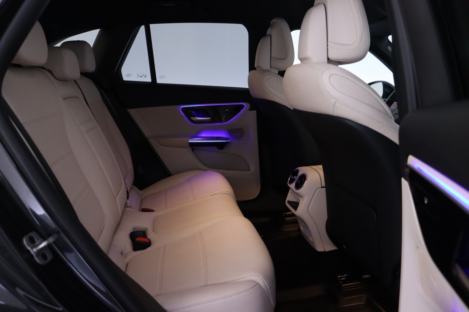 MERCEDES-BENZ GLC 2024