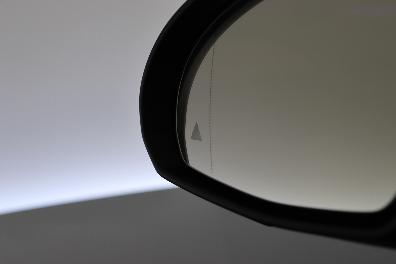 MERCEDES-BENZ GLC 2024