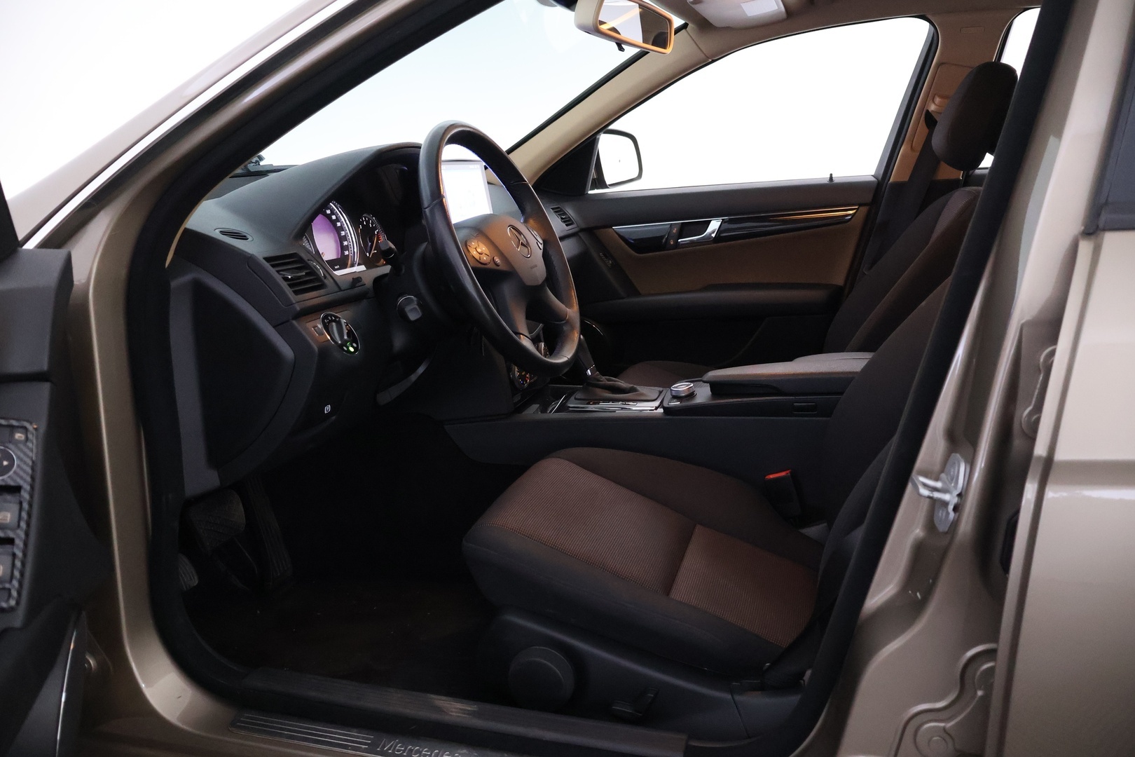 MERCEDES-BENZ C 2008