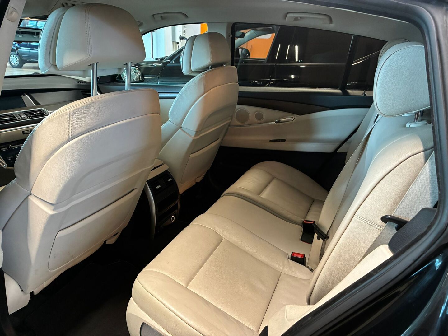 BMW 530 2010