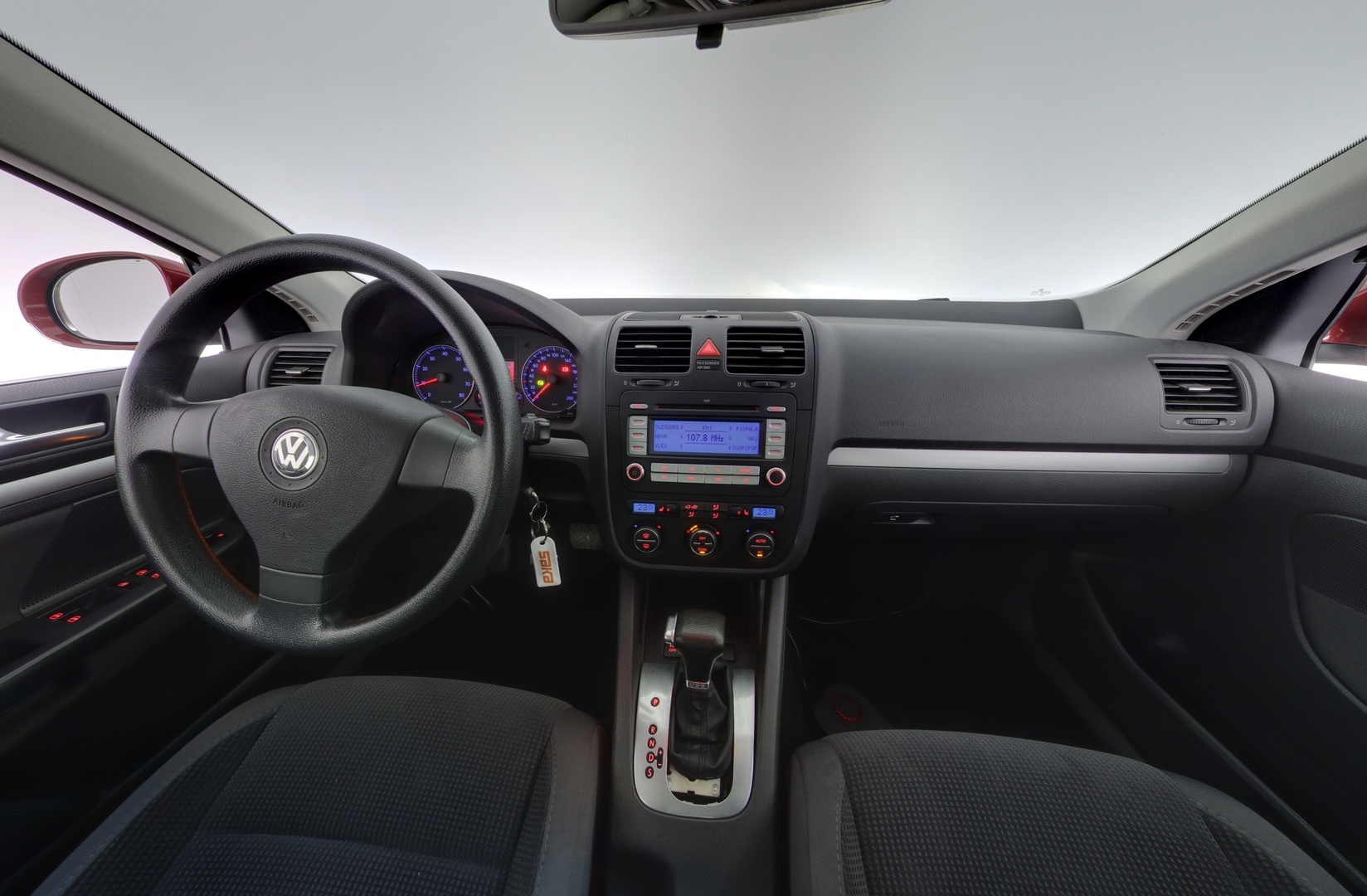 VOLKSWAGEN Golf 2008