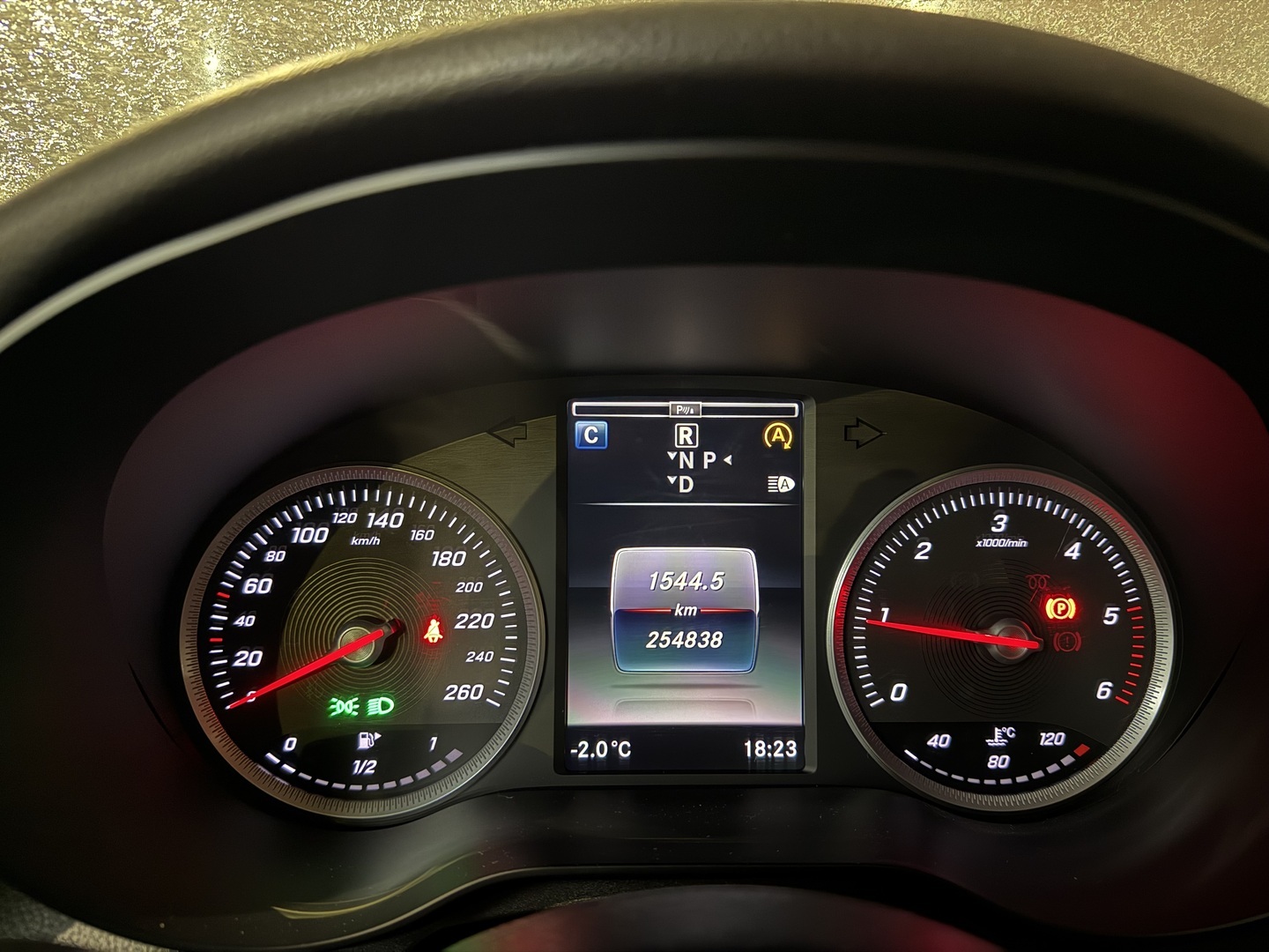 MERCEDES-BENZ C 2015