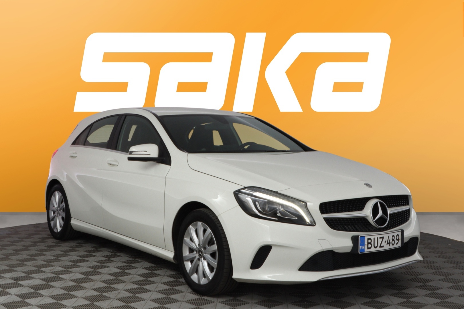 MERCEDES-BENZ A 2018