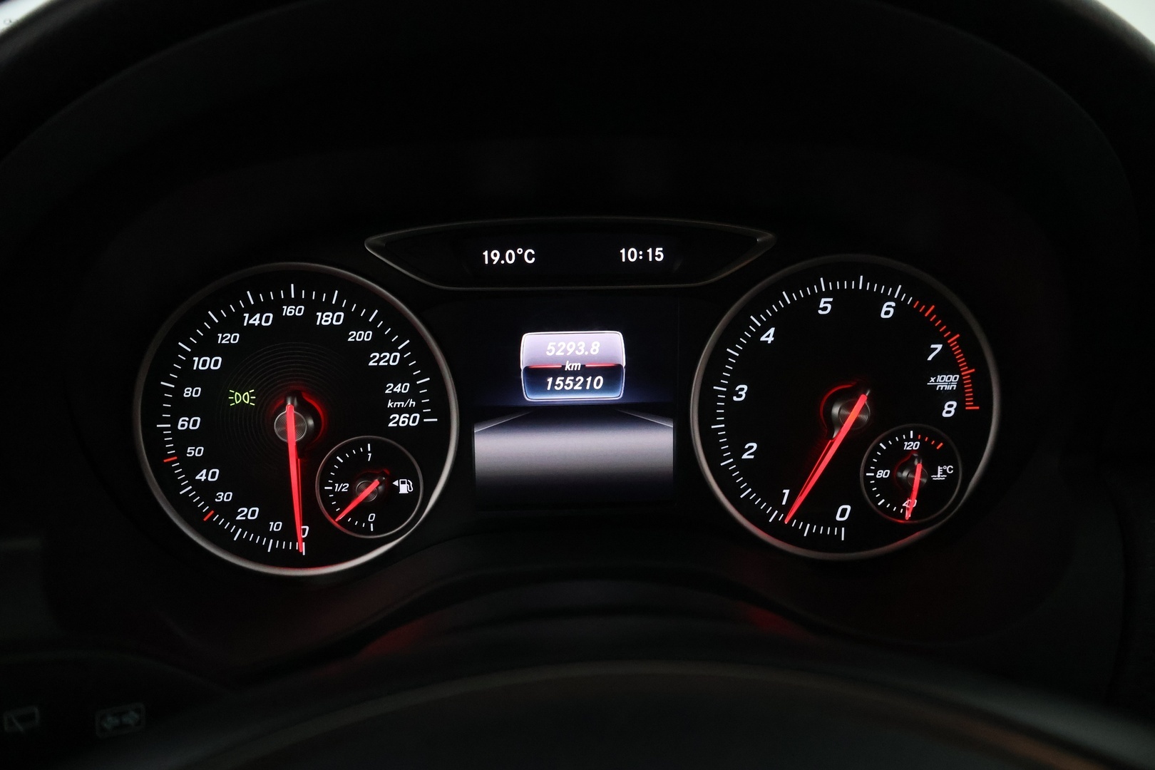 MERCEDES-BENZ A 2018