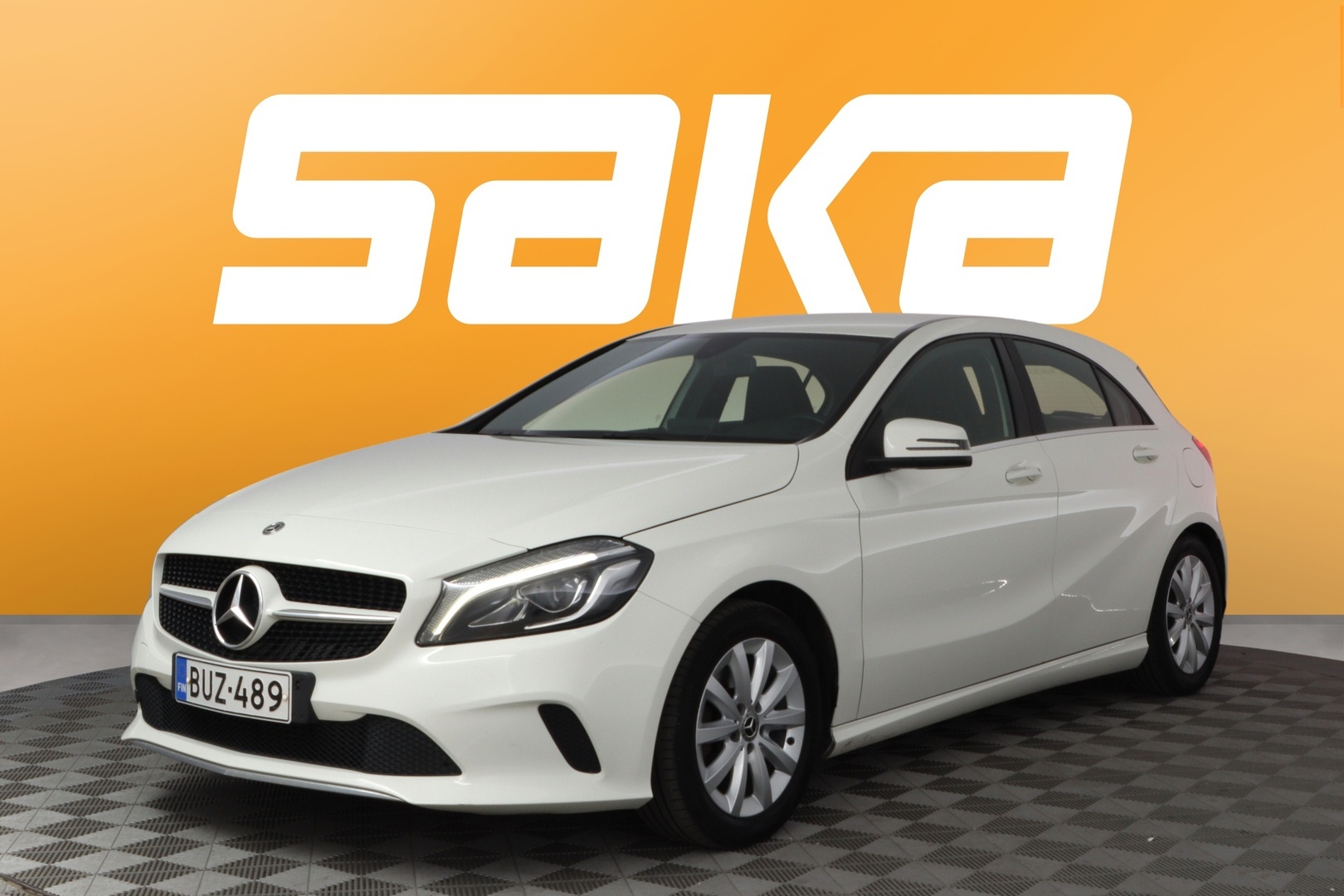MERCEDES-BENZ A 2018