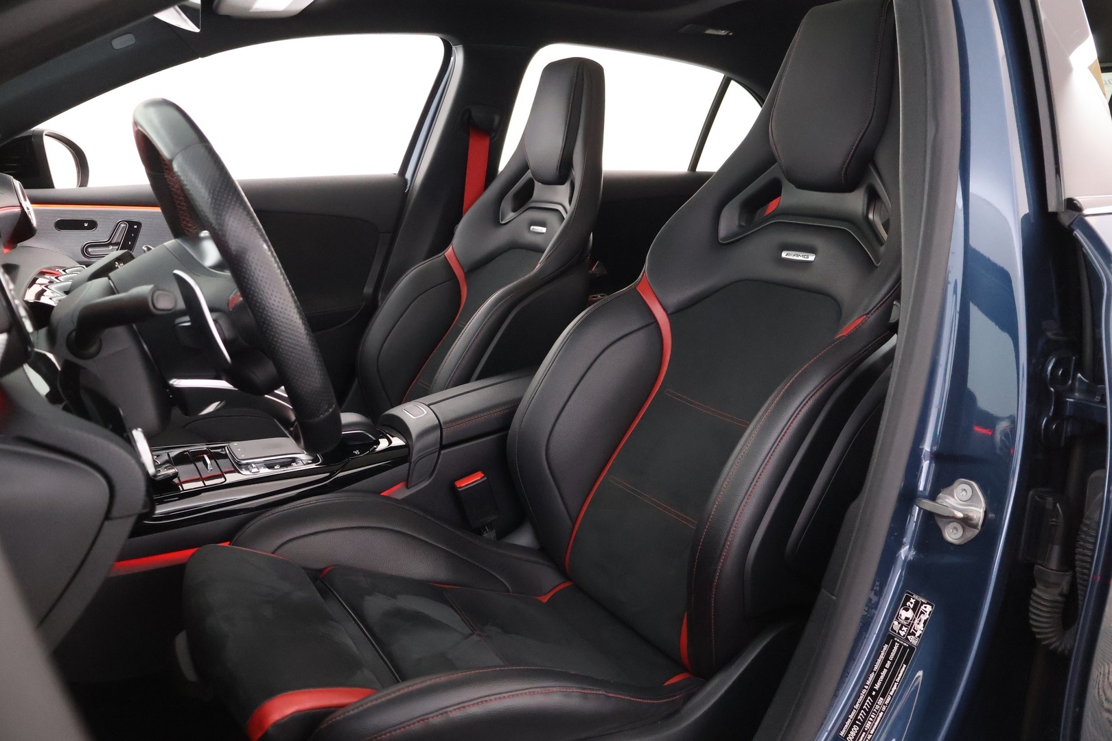 MERCEDES-BENZ A 35 AMG 2019