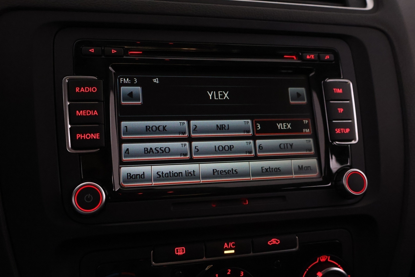 VOLKSWAGEN Jetta 2014