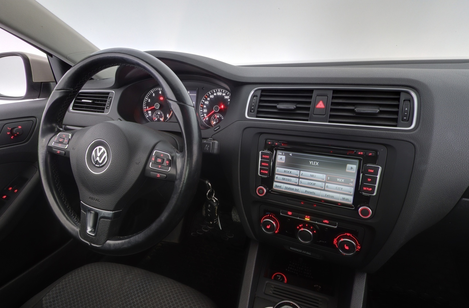 VOLKSWAGEN Jetta 2014