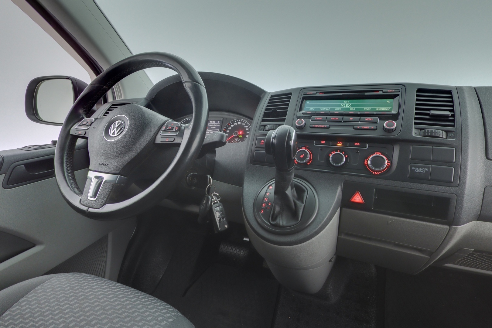 VOLKSWAGEN Transporter 2015