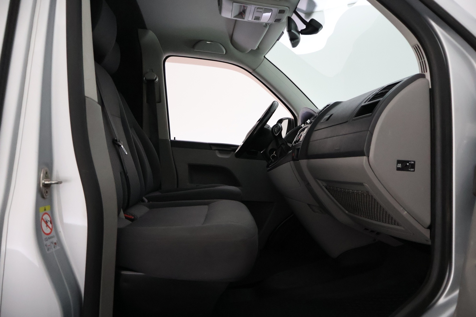 VOLKSWAGEN Transporter 2015