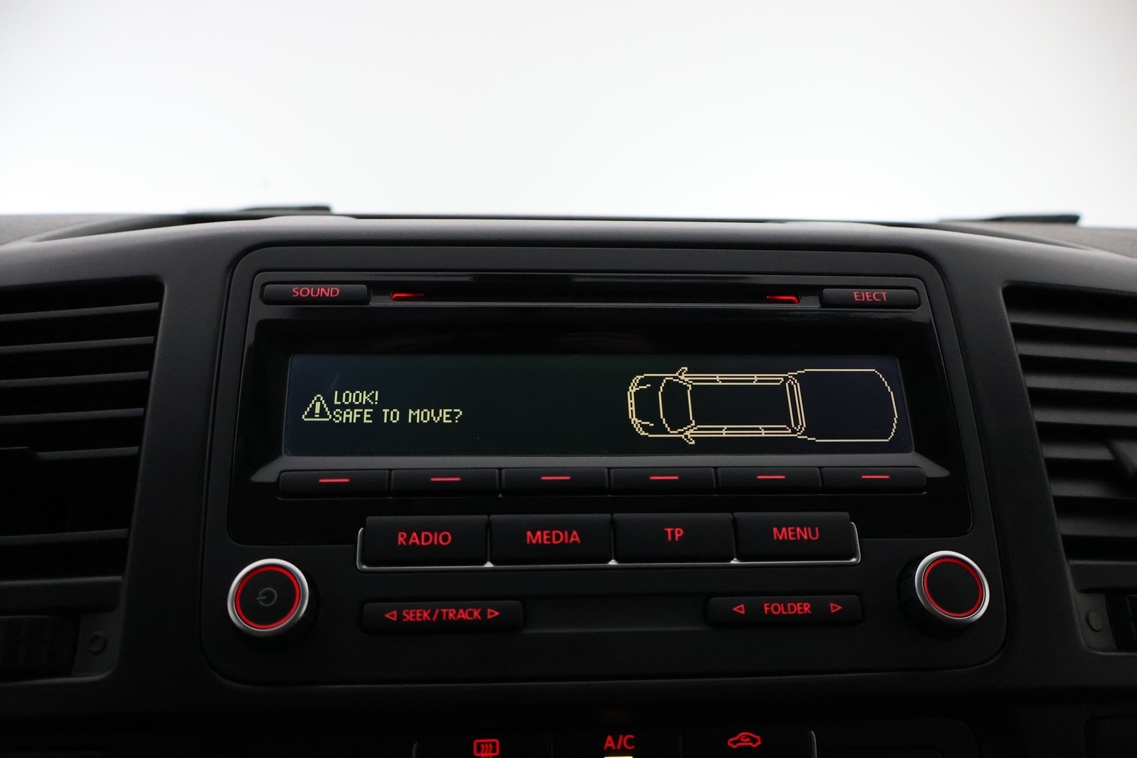 VOLKSWAGEN Transporter 2015