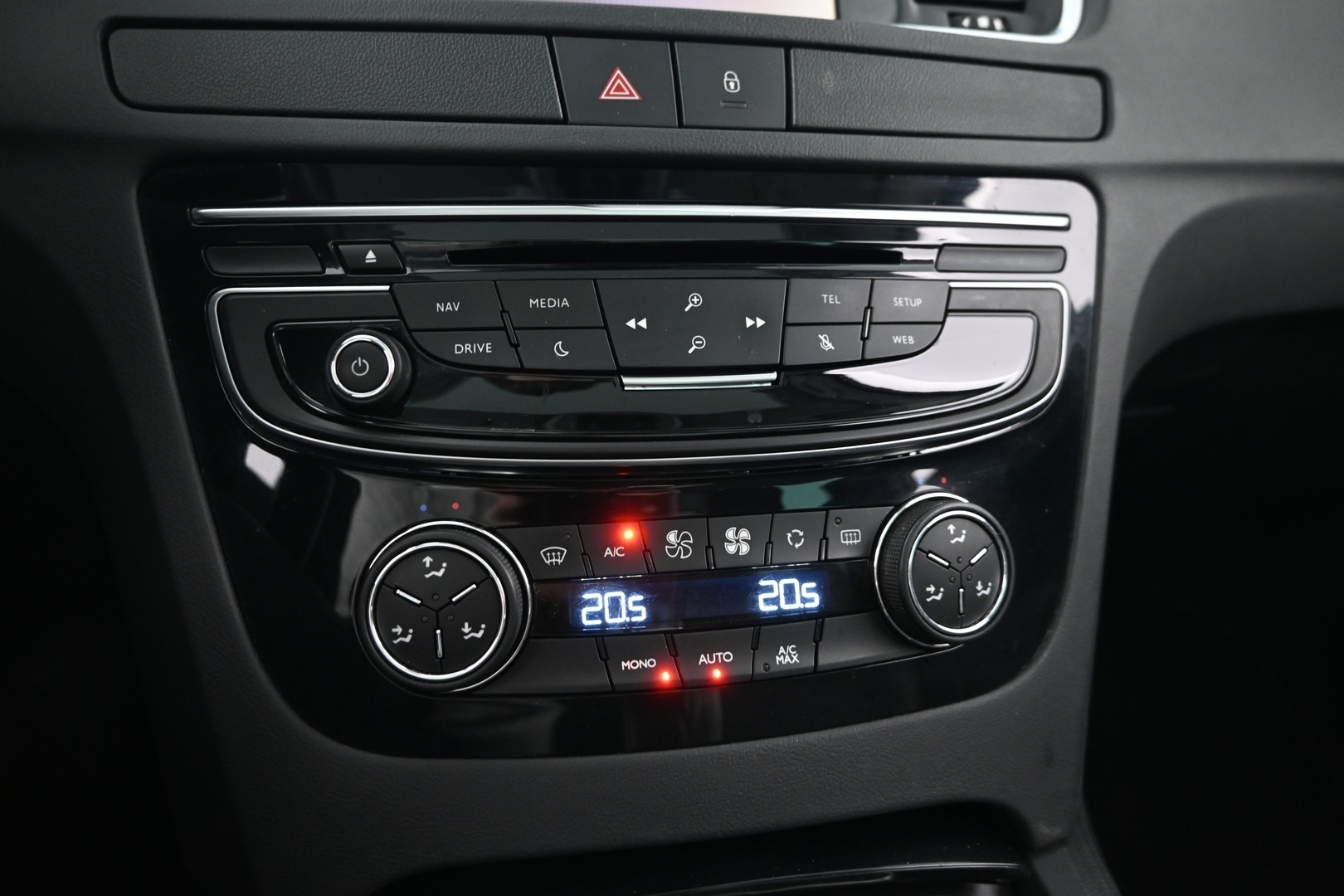 PEUGEOT 508 2016