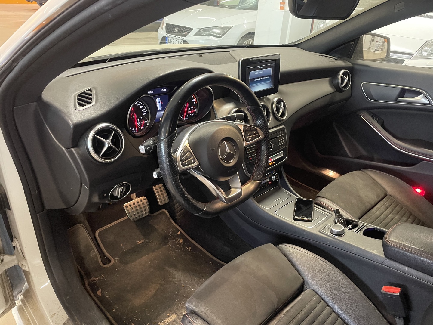 MERCEDES-BENZ CLA 2017