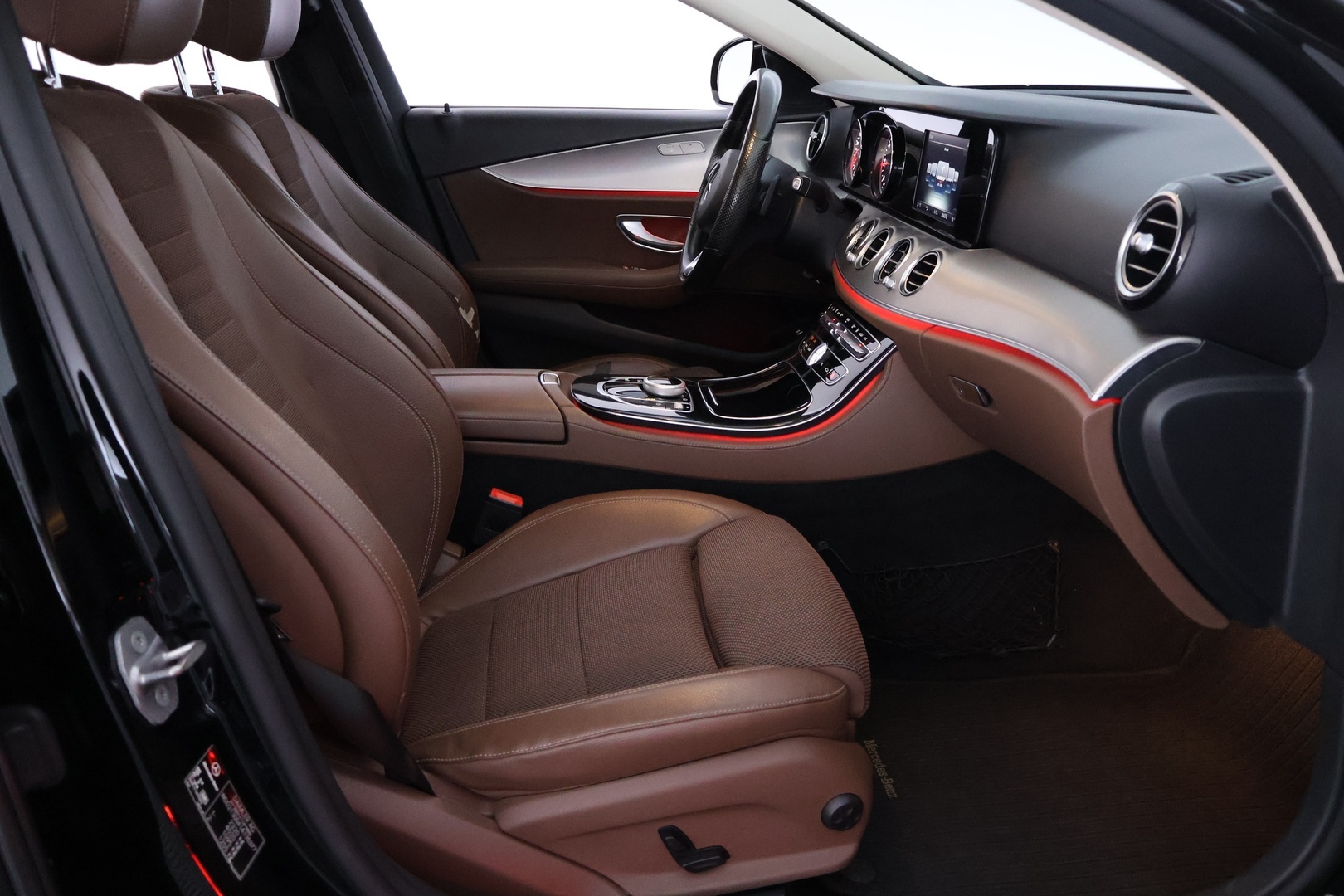 MERCEDES-BENZ E 2017