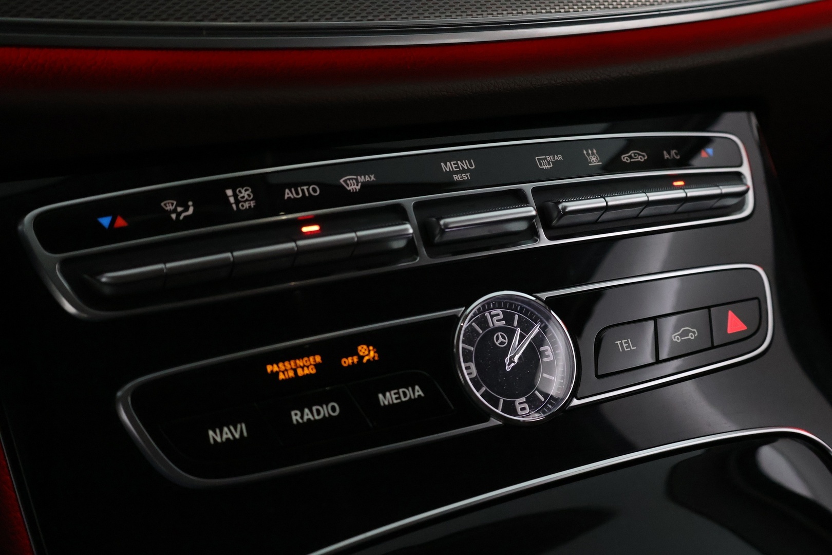 MERCEDES-BENZ E 2017