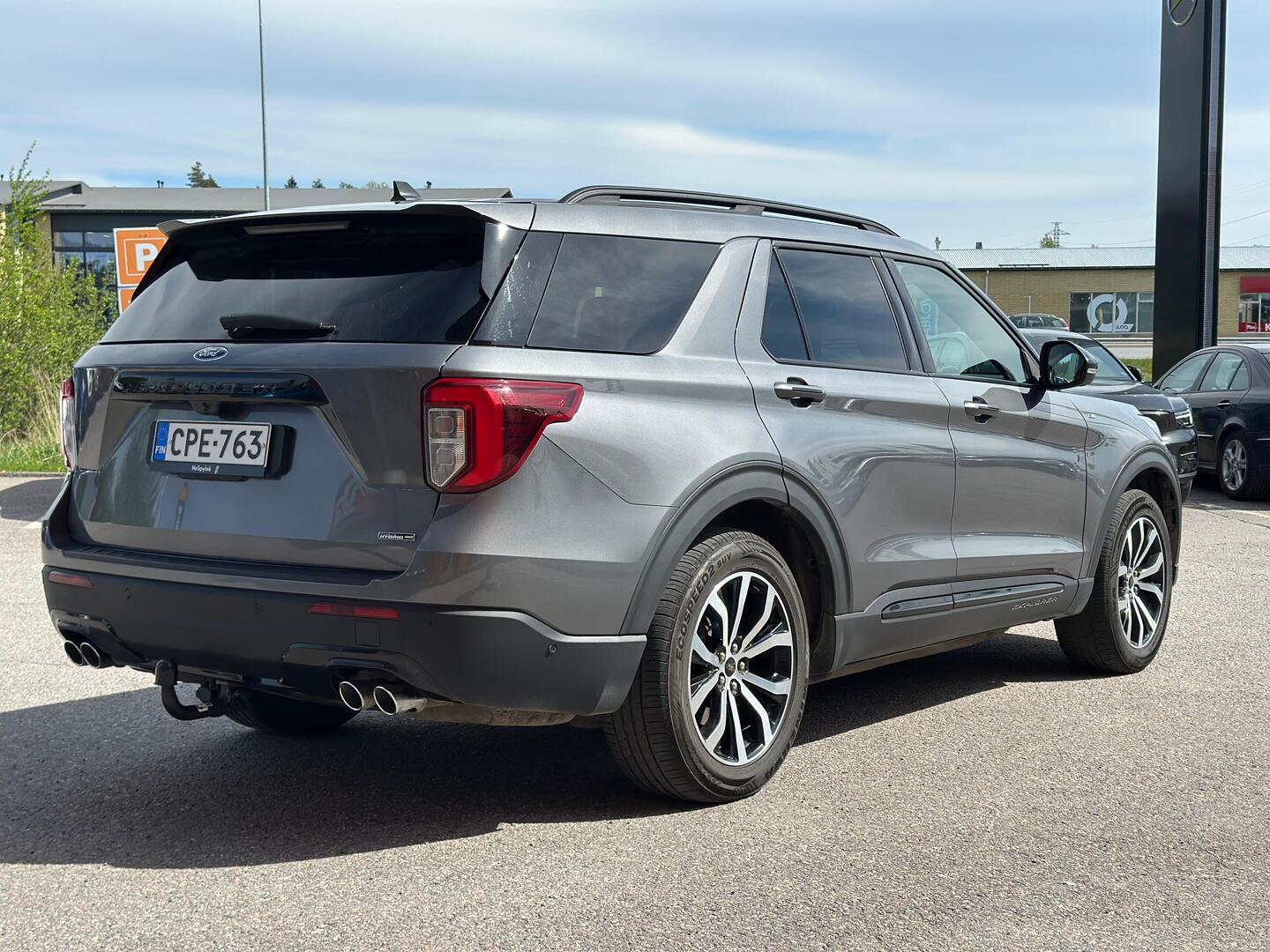FORD Explorer 2021